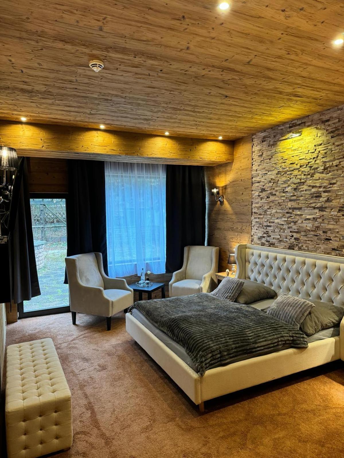 Hotel Wolfstein - Le Boutique 4*